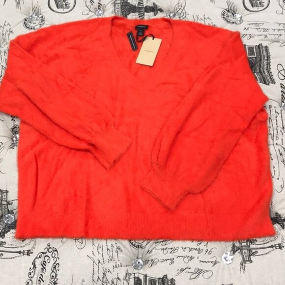 Halogen Fuzzy V-Neck Sweater - Picture 3 of 5